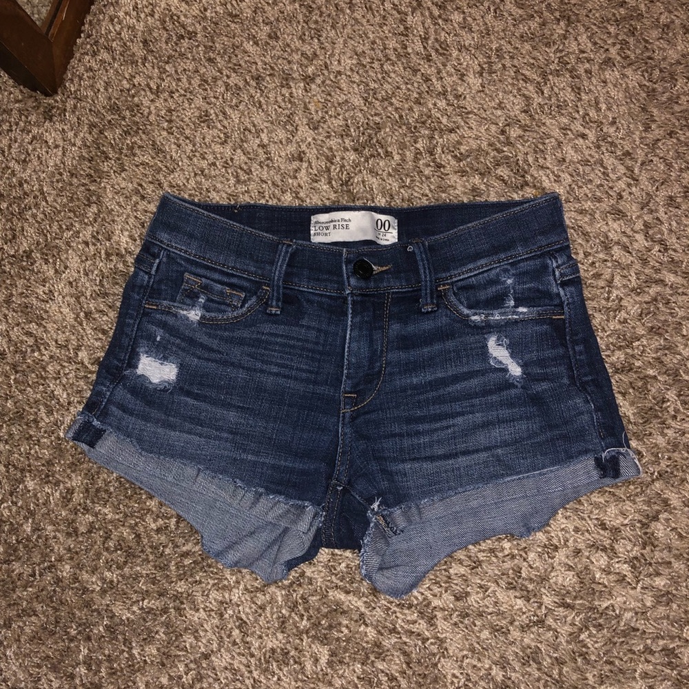 Abercrombie and Fitch shorts size 00